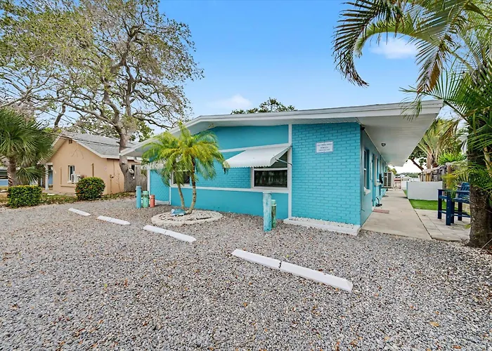 Waterway Vista Pet Friendly Boat Dock * Clearwater Beach