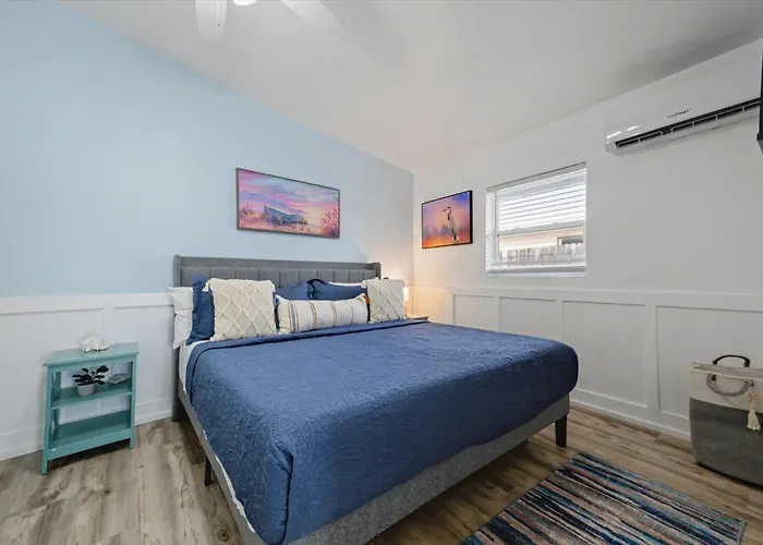 Waterway Vista Pet Friendly Boat Dock * Clearwater Beach